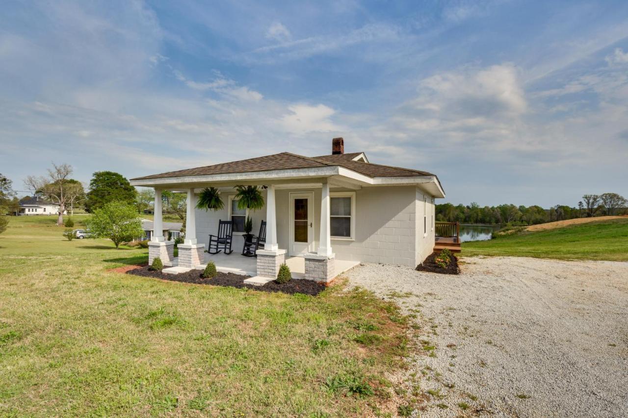 Cozy Fair Play Home With Deck 4 Mi To Lake Hartwell! Exterior photo