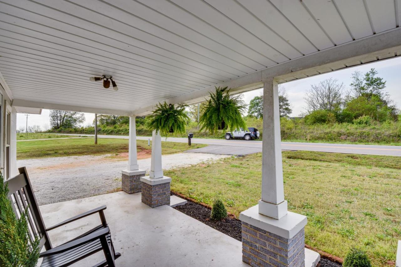 Cozy Fair Play Home With Deck 4 Mi To Lake Hartwell! Exterior photo