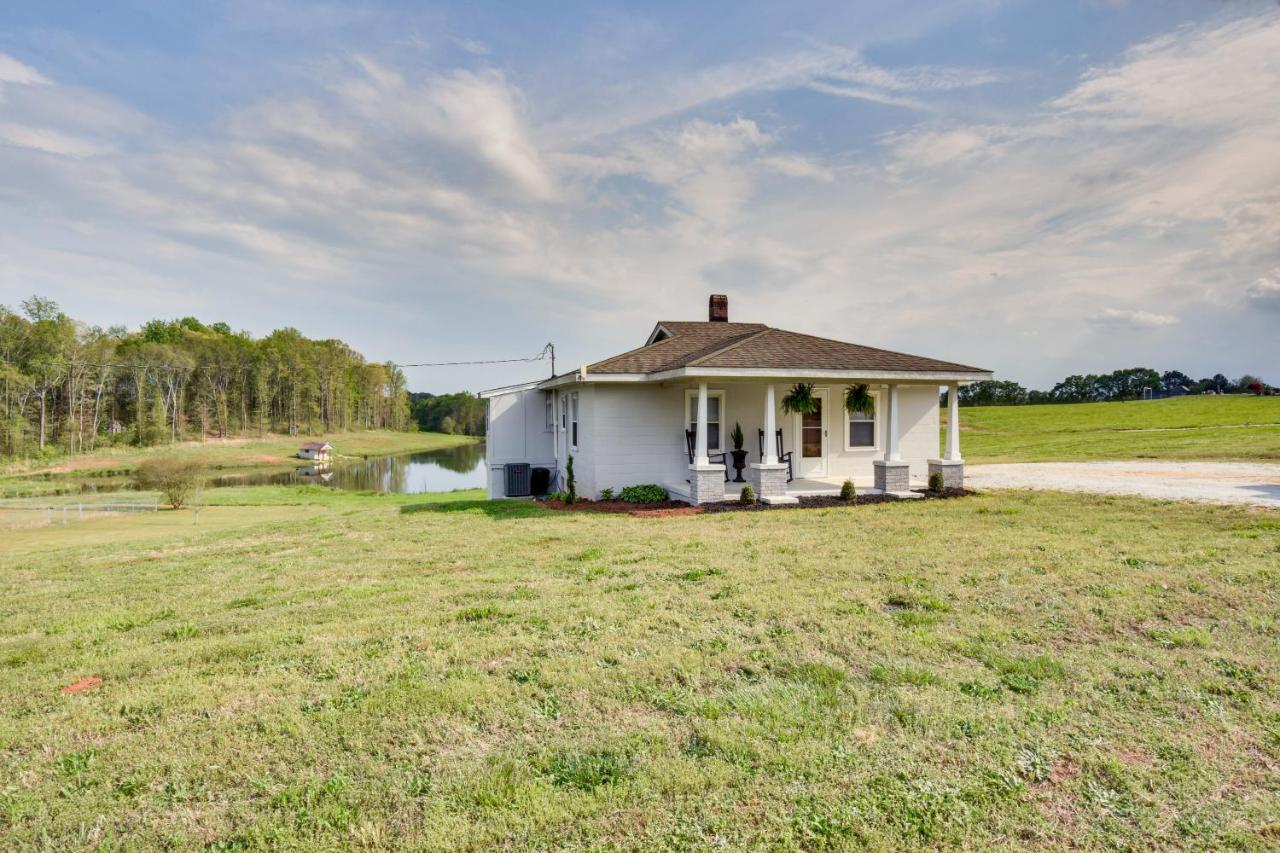 Cozy Fair Play Home With Deck 4 Mi To Lake Hartwell! Exterior photo